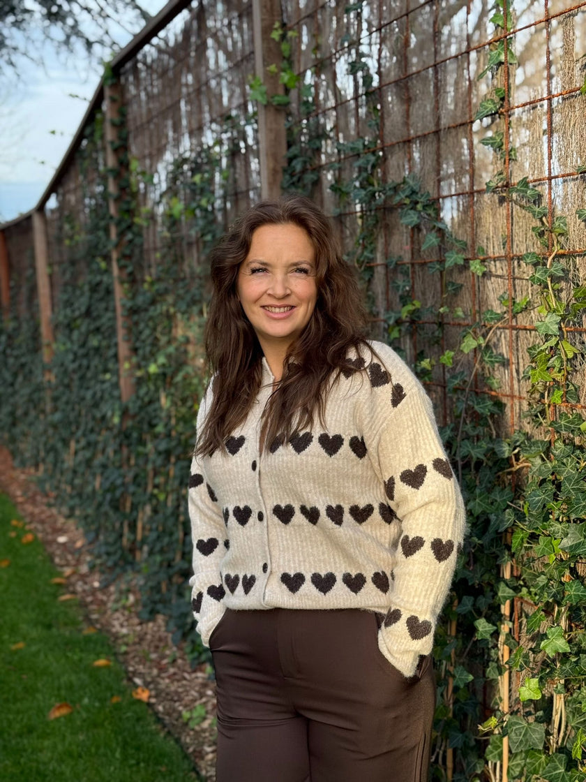 Vest beige met hartjes