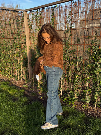 Spijkerbroek met bronzen studs